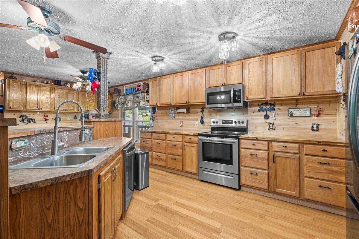 408 Burton Creekside Road