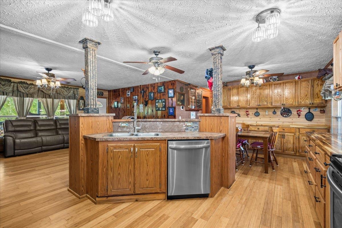 408 Burton Creekside Road