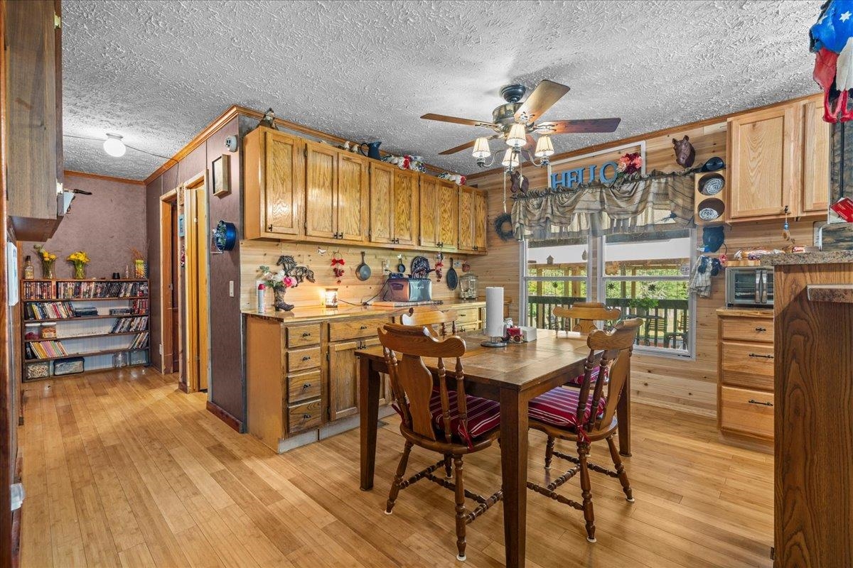 408 Burton Creekside Road