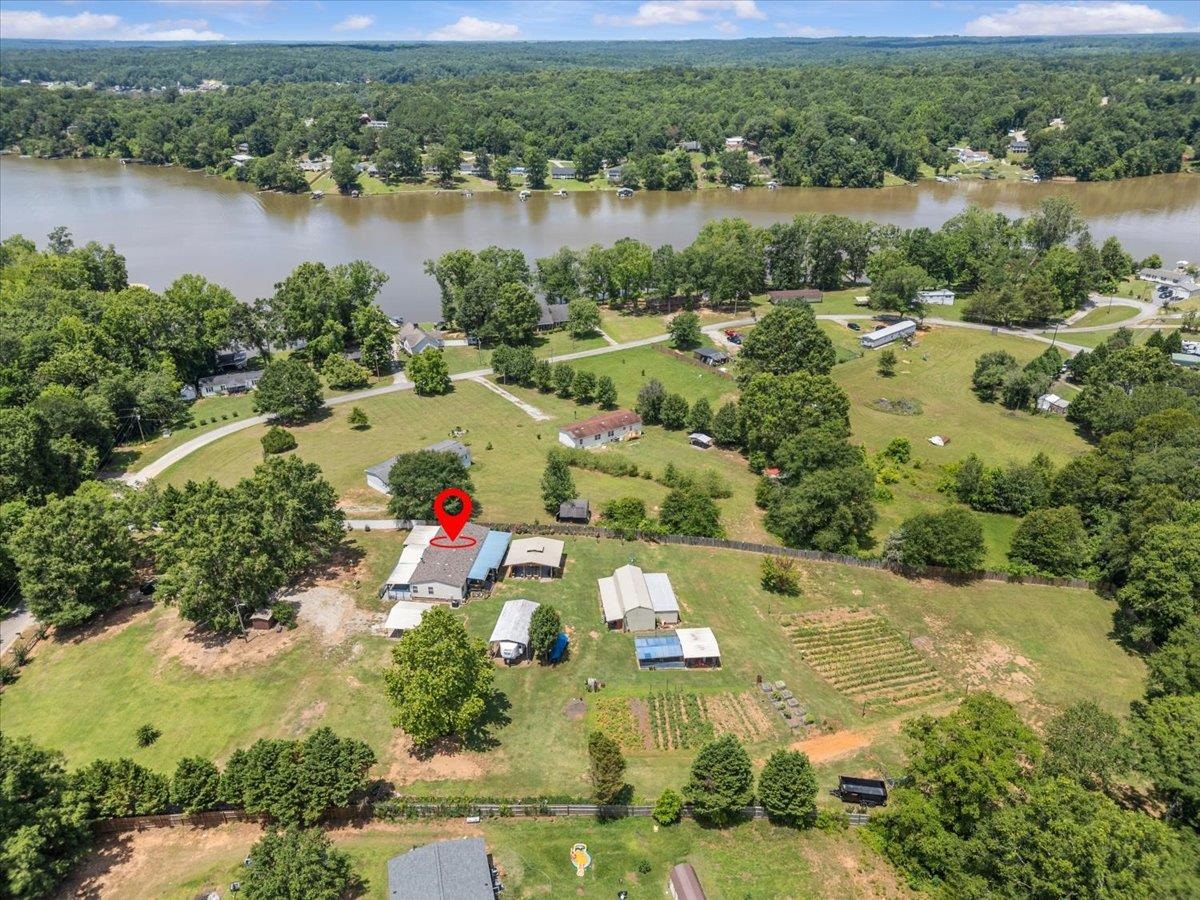 408 Burton Creekside Road