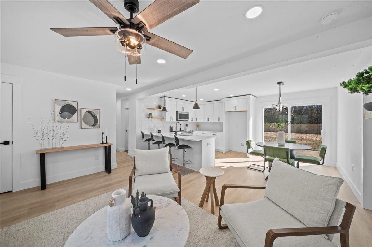 2304 Old Spartanburg Highway