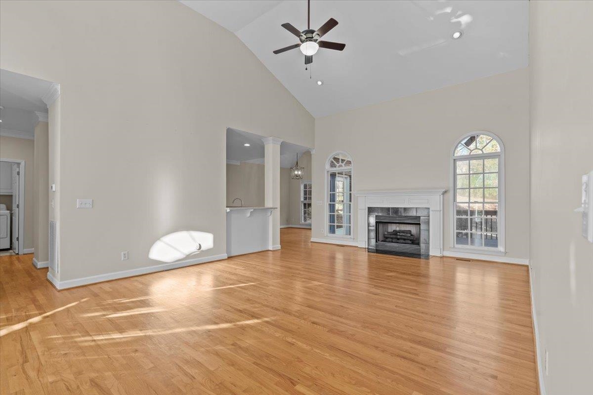 523 Meadowsweet Lane