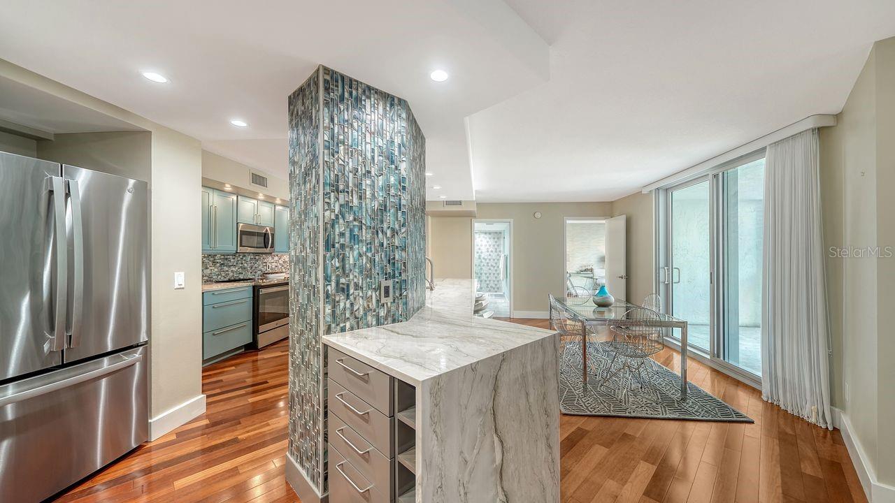 1111 N GULFSTREAM AVE #4E