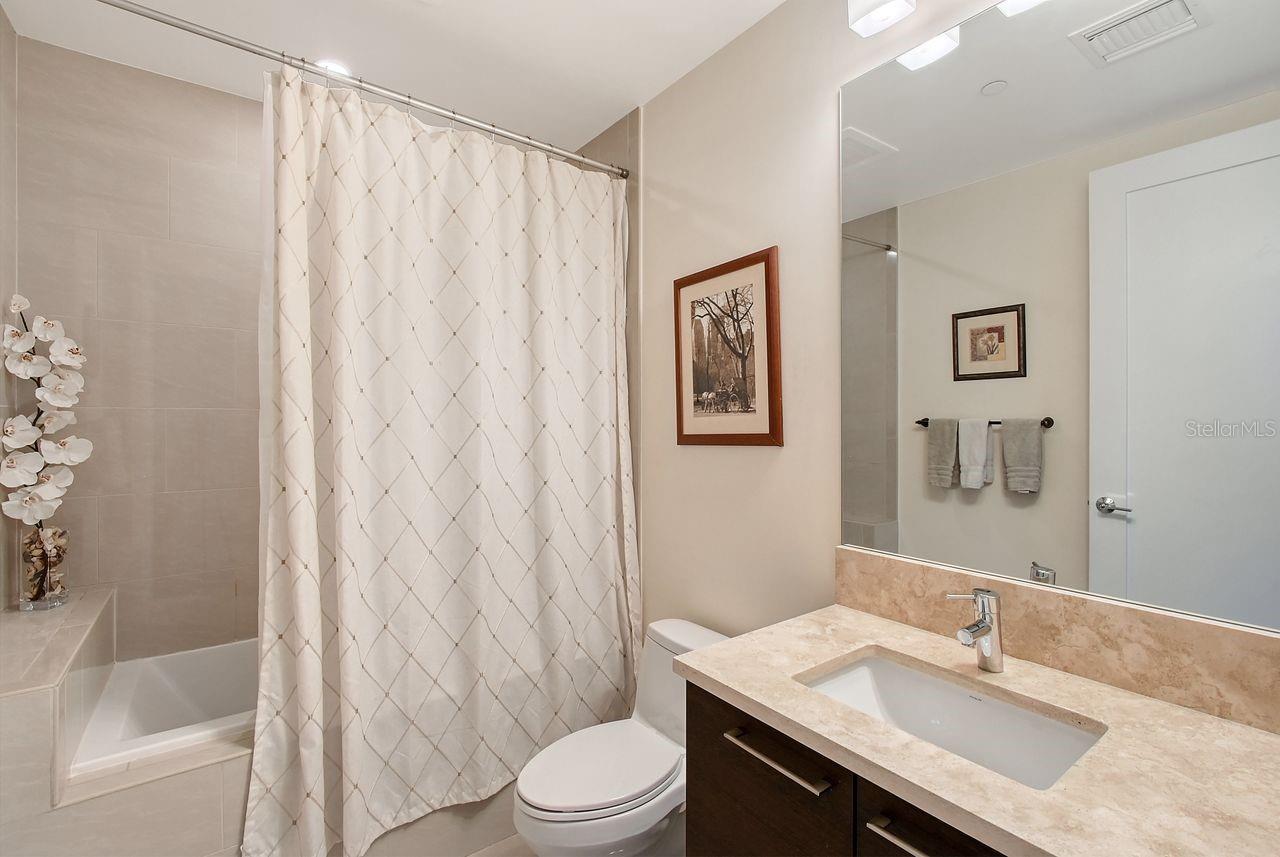 1155 N GULFSTREAM AVE #607