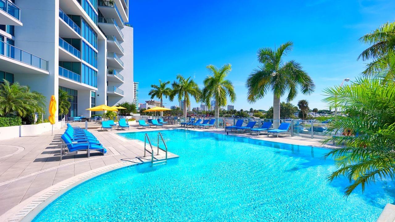 1155 N GULFSTREAM AVE #607