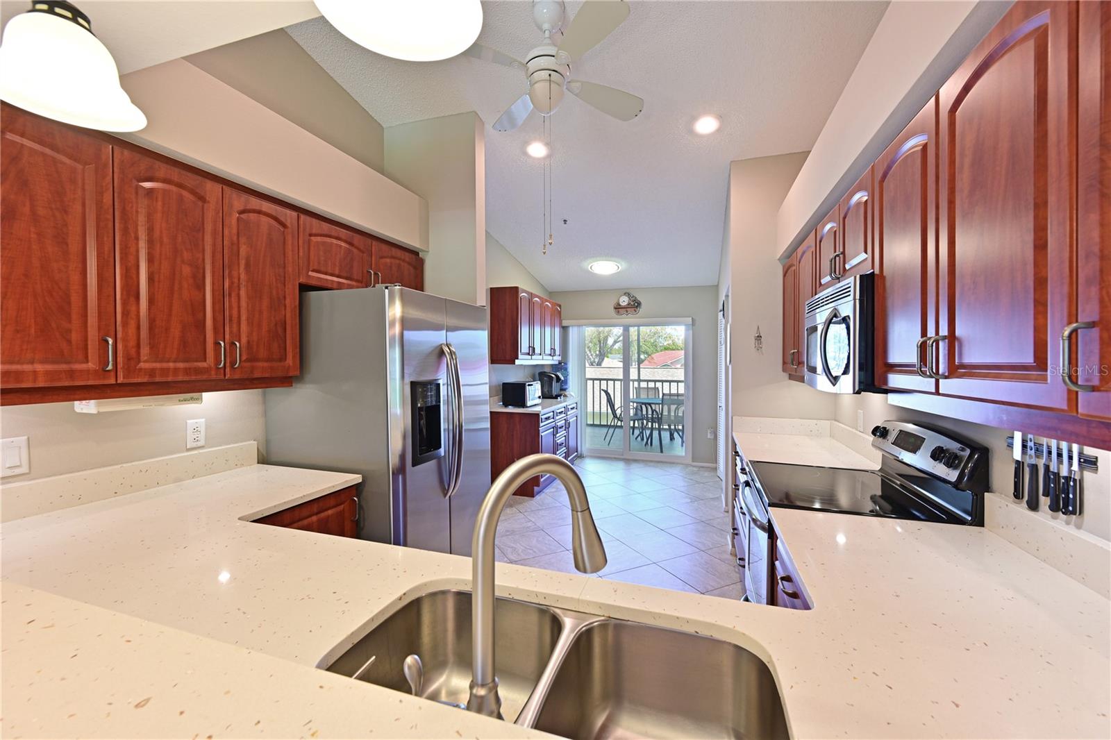 6912 DREWRYS BLF #608