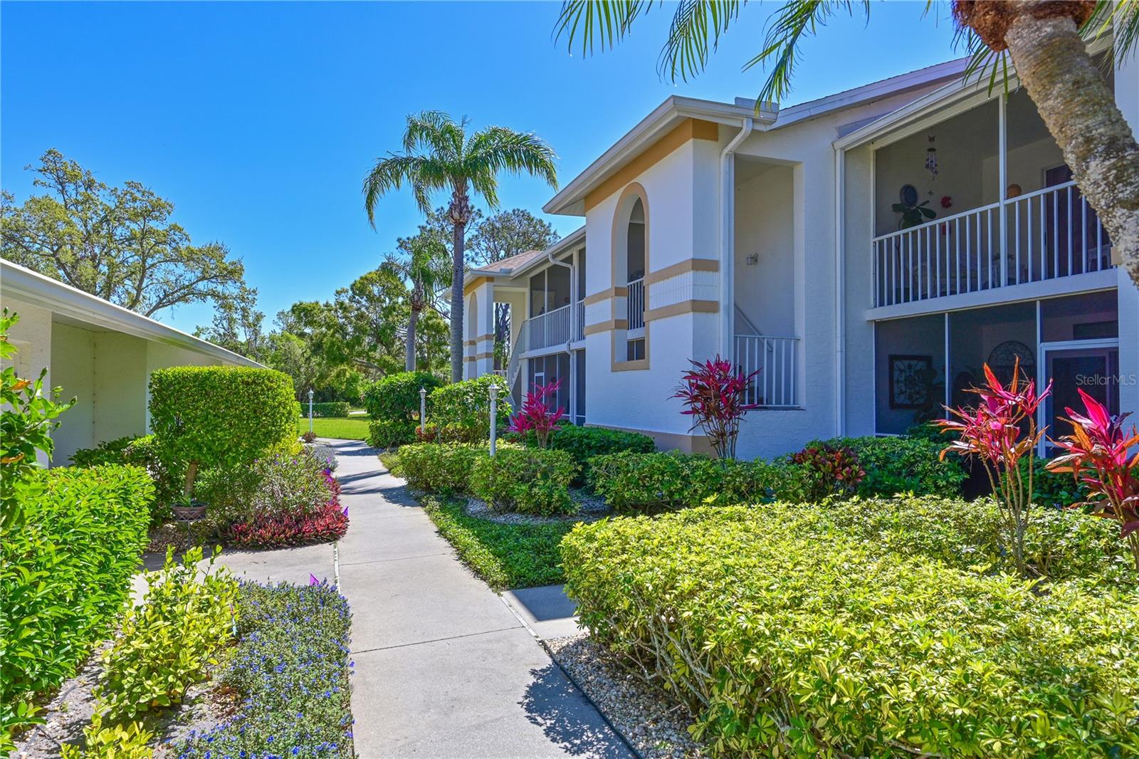 6912 DREWRYS BLF #608