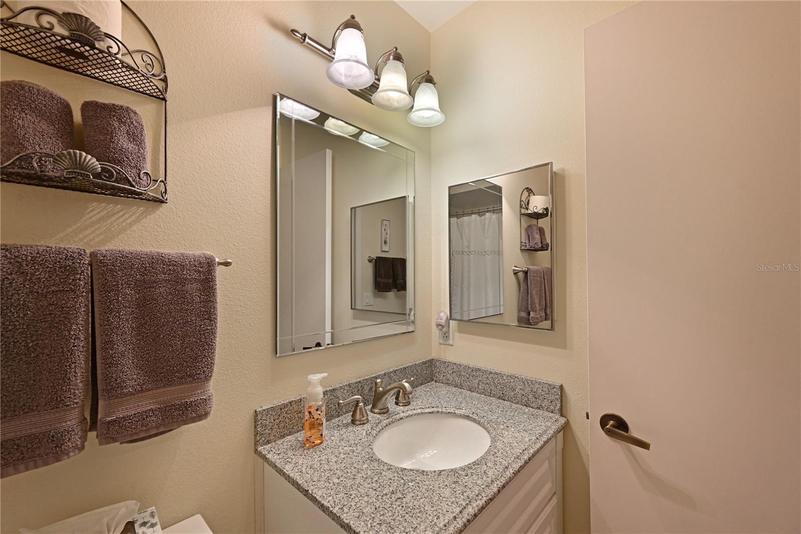 6912 DREWRYS BLF #608