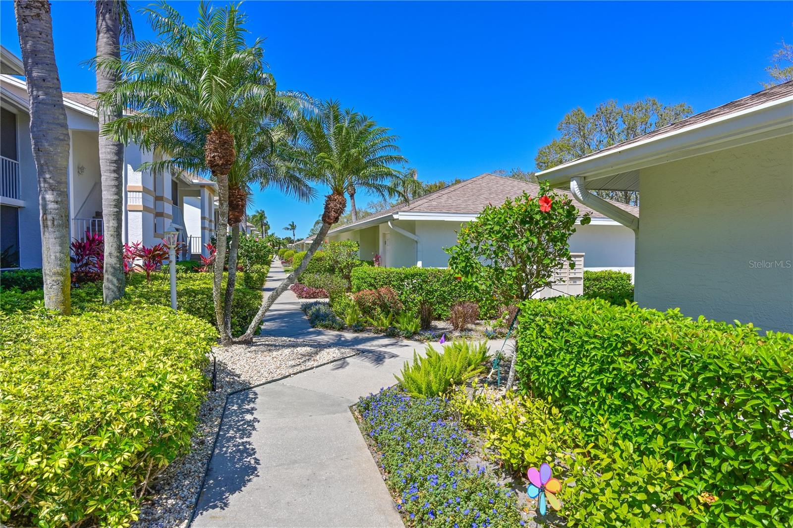 6912 DREWRYS BLF #608