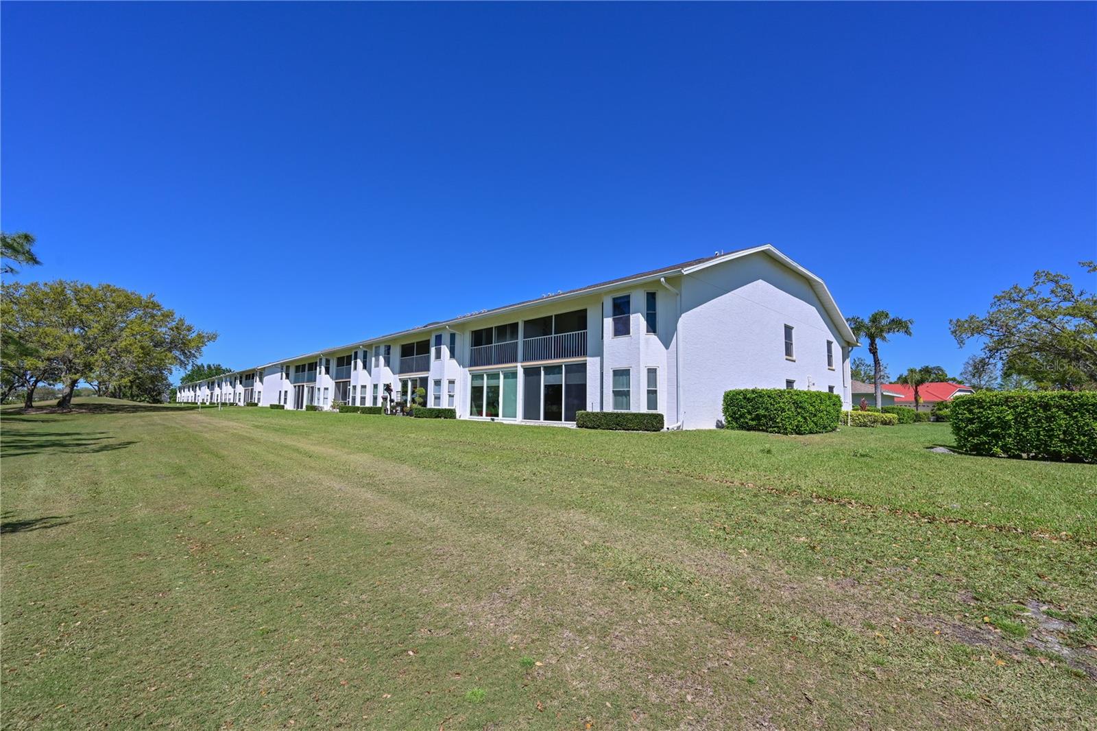 6912 DREWRYS BLF #608