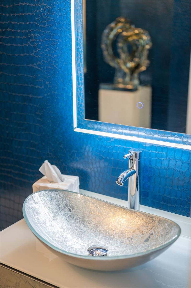 1155 N GULFSTREAM AVE #1607