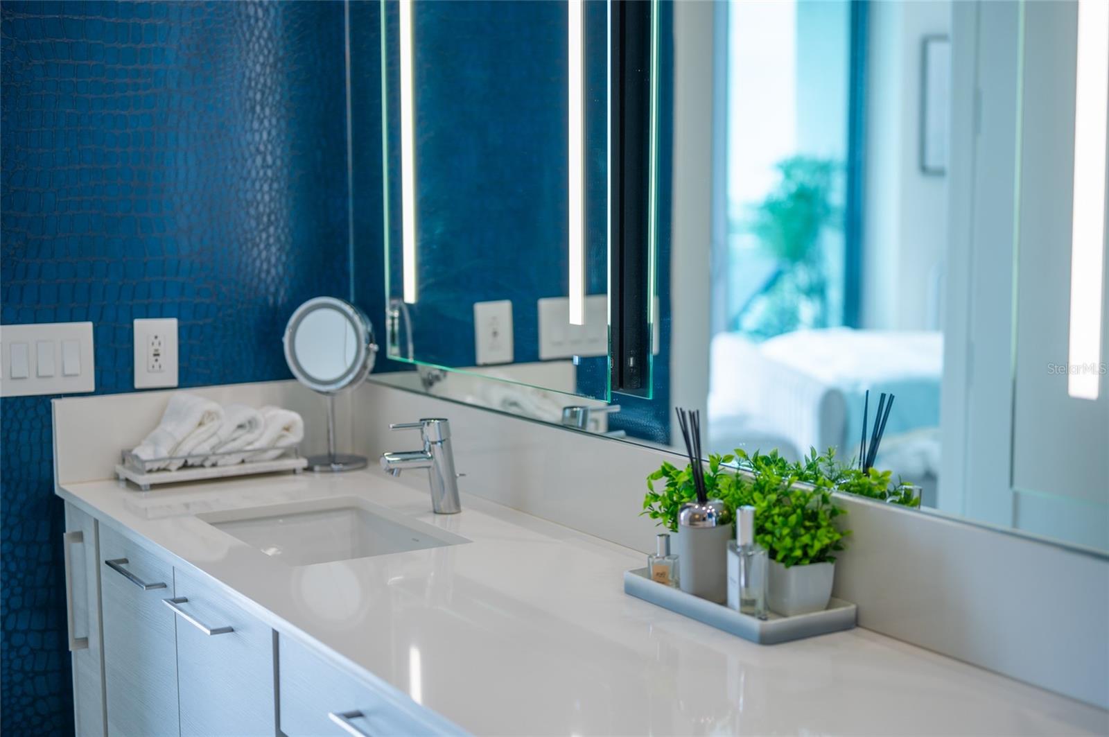 1155 N GULFSTREAM AVE #1607