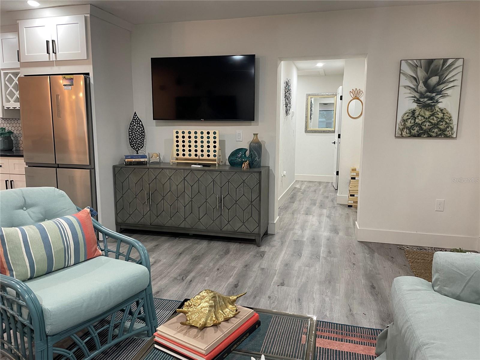 1920 MORRILL ST #Pineapple