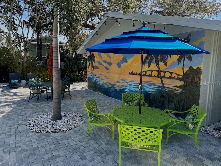 1920 MORRILL ST #Pineapple