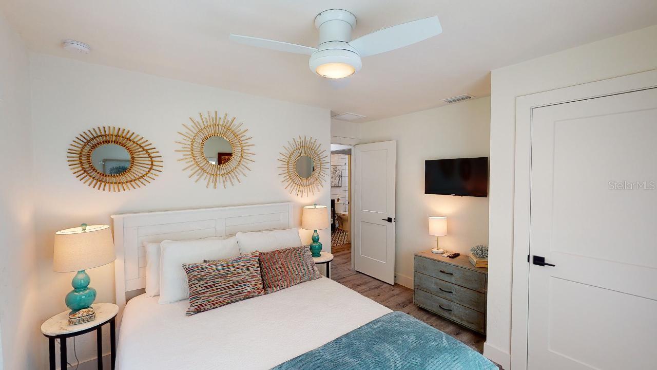 1920 MORRILL ST #Pineapple