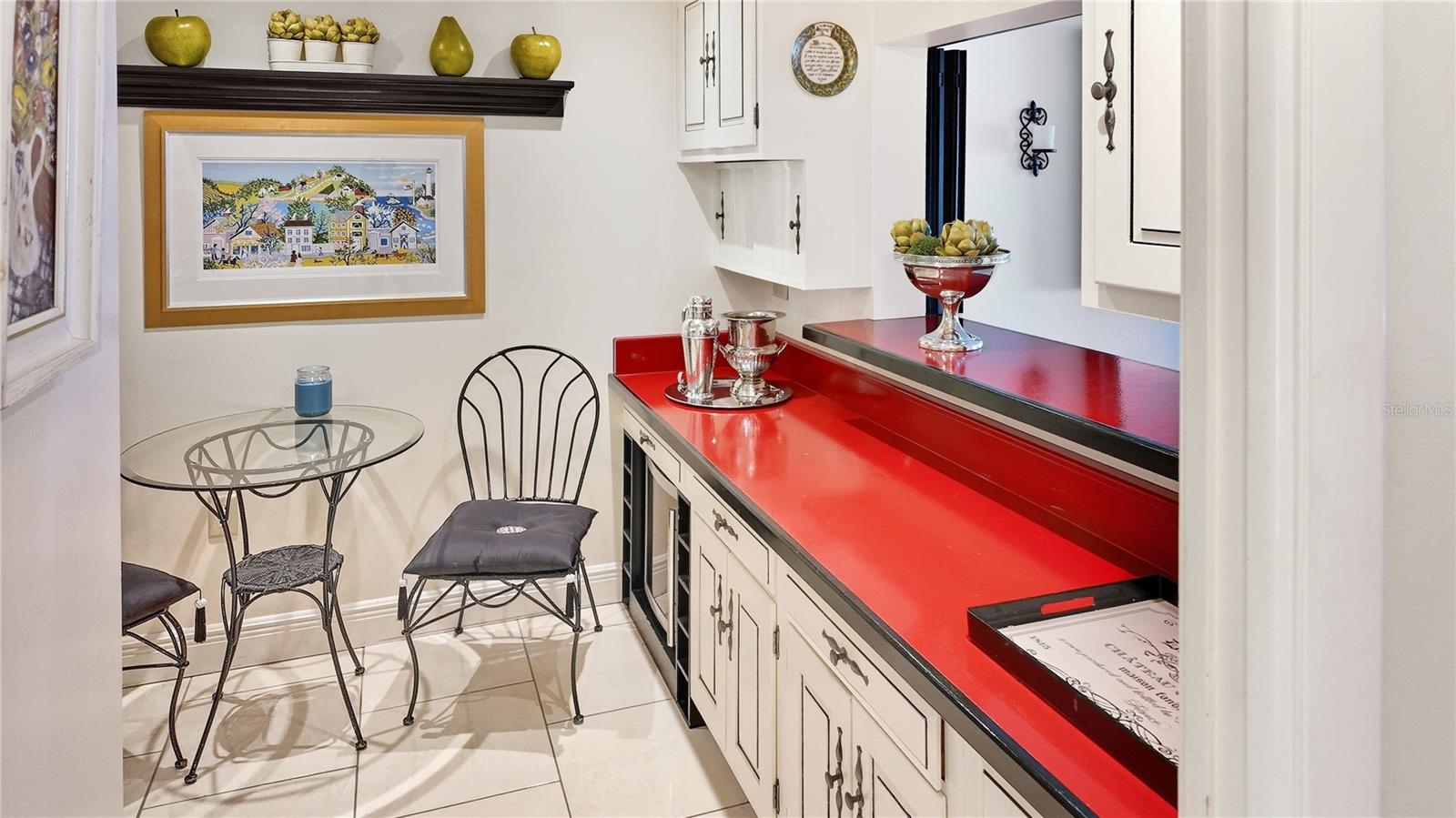 1355 S PORTOFINO DR #103