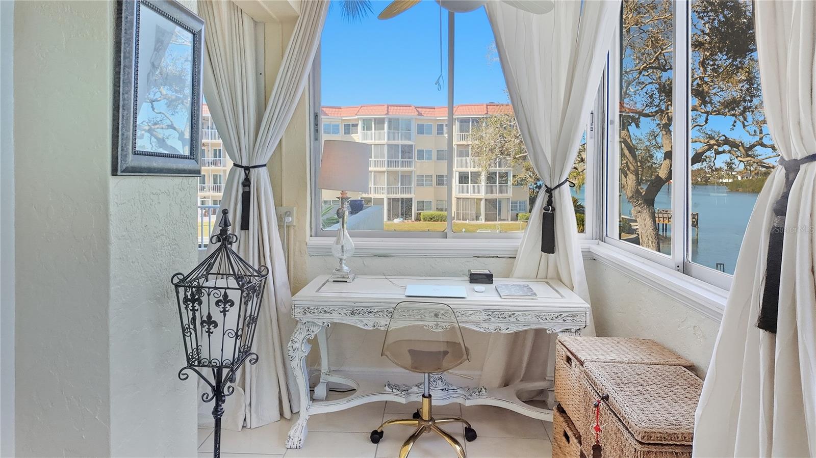 1355 S PORTOFINO DR #103