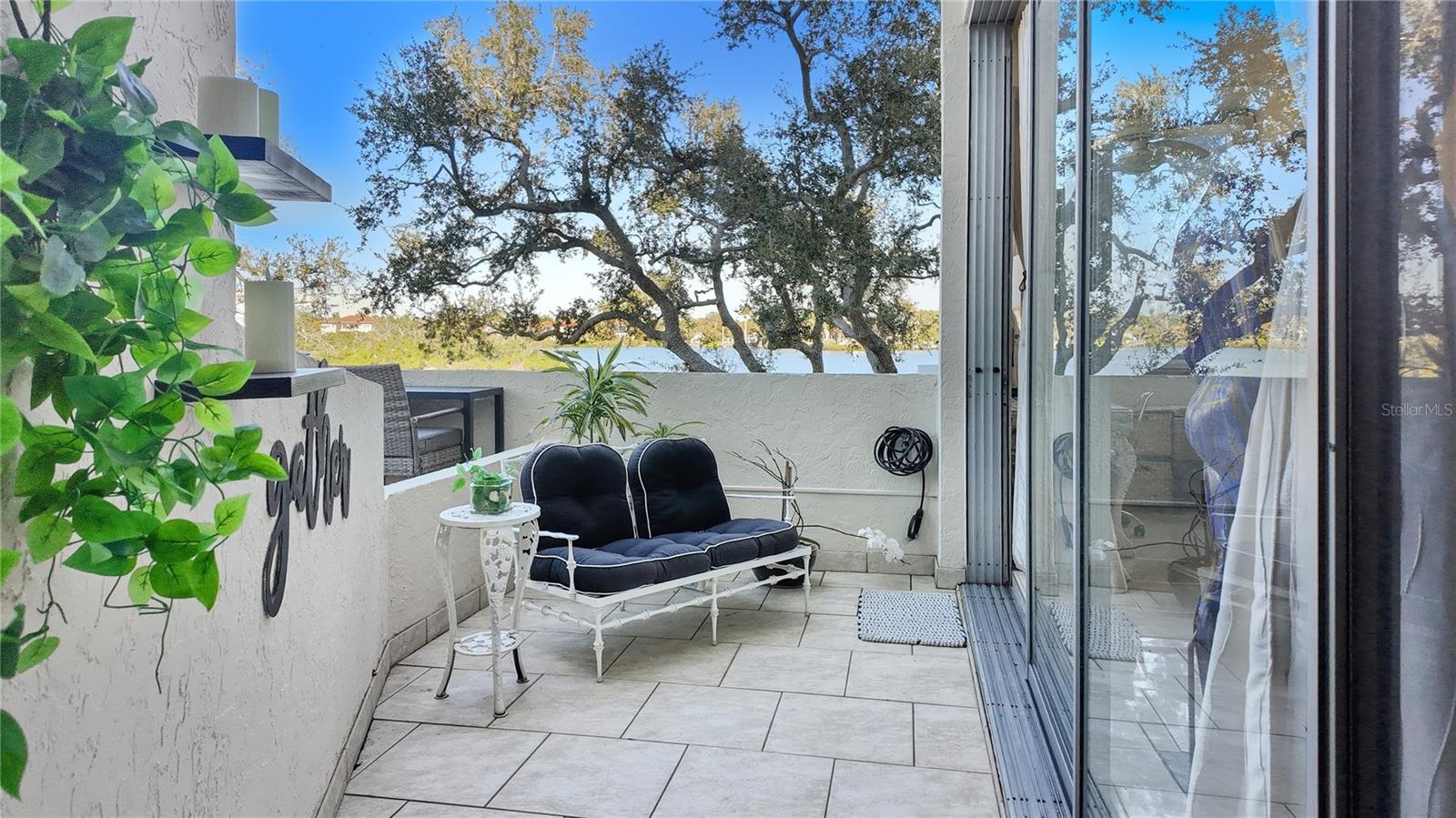 1355 S PORTOFINO DR #103