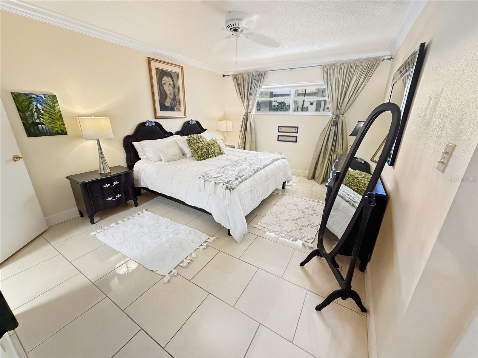 1355 S PORTOFINO DR #103