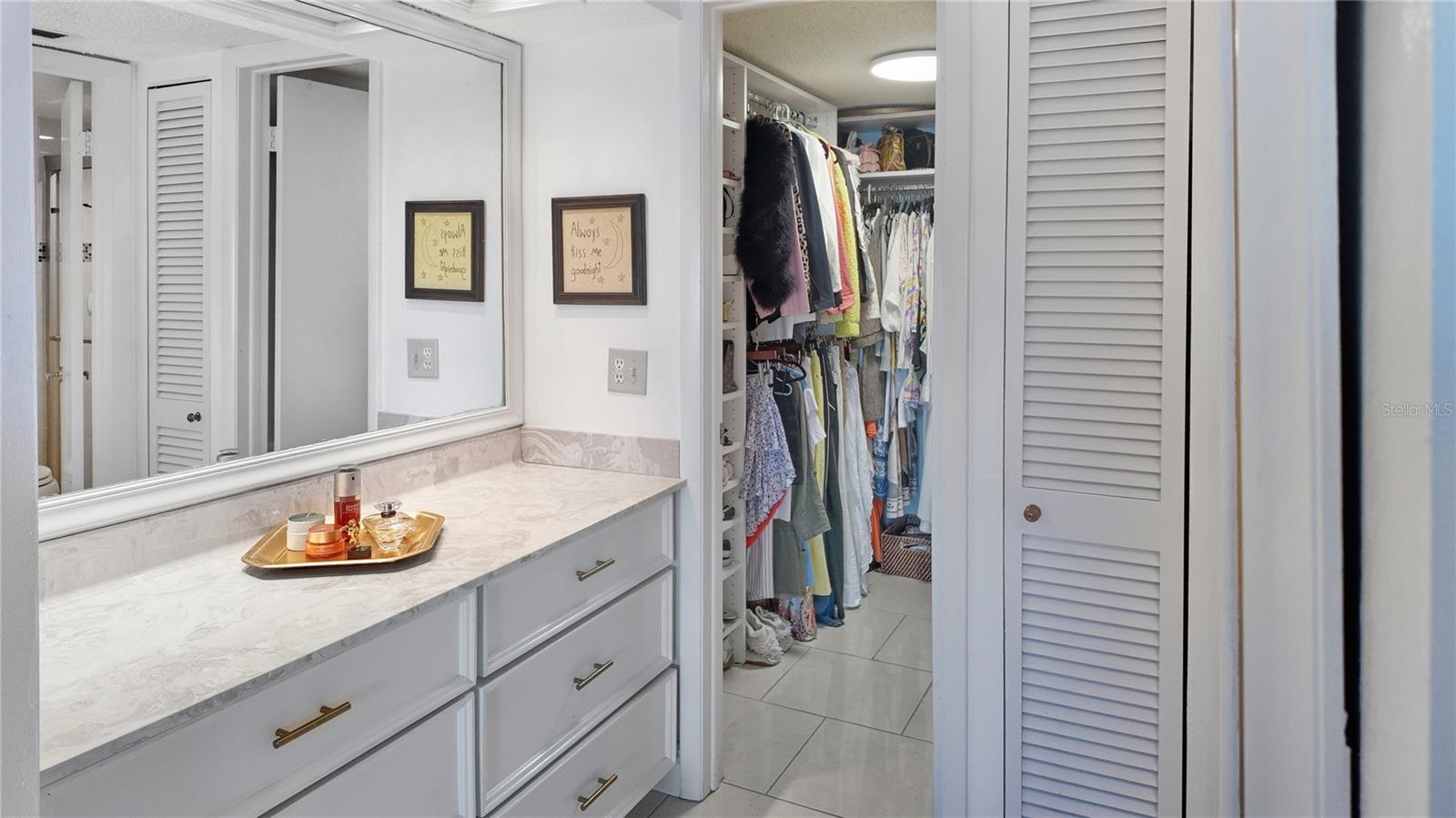 1355 S PORTOFINO DR #103