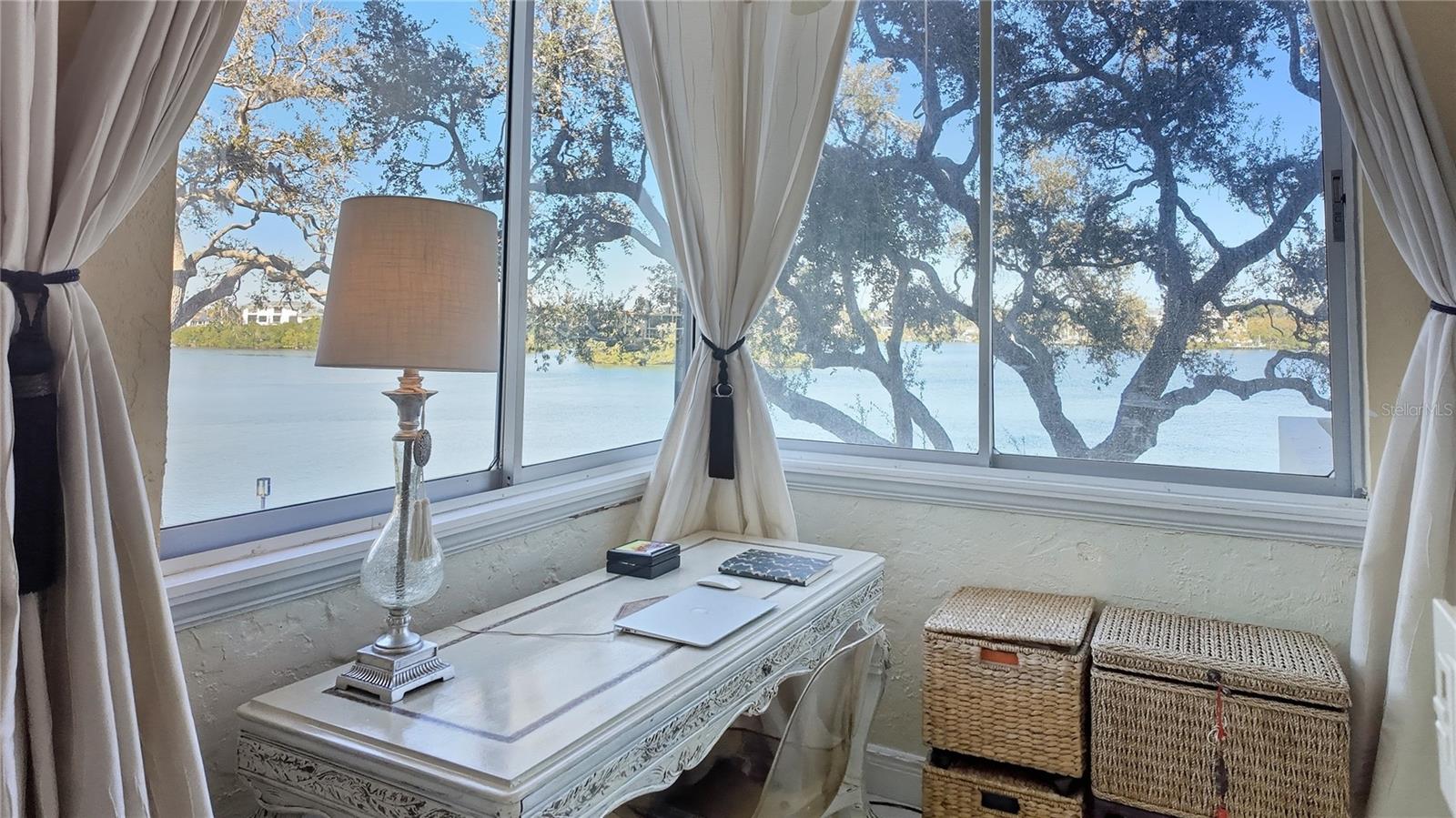 1355 S PORTOFINO DR #103