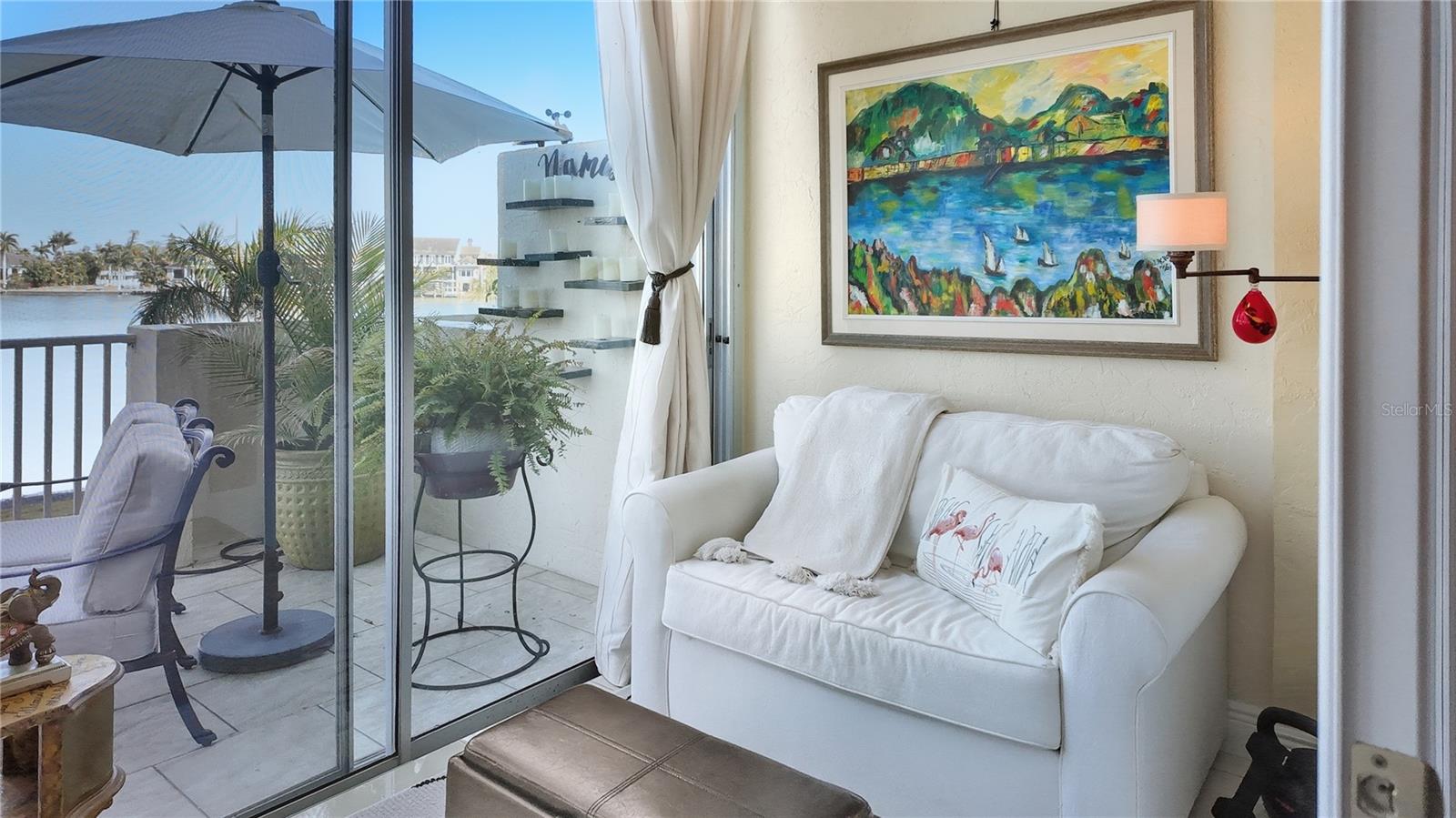 1355 S PORTOFINO DR #103