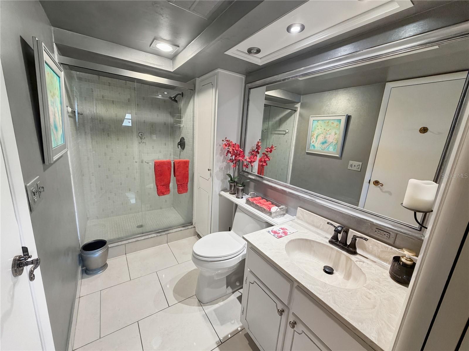 1355 S PORTOFINO DR #103