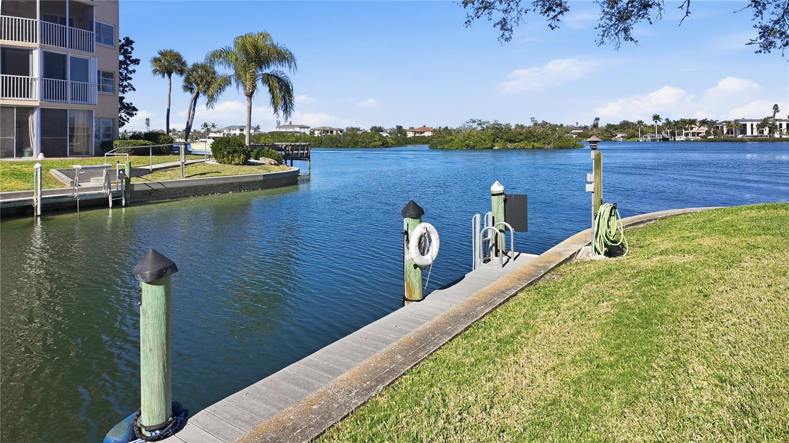 1355 S PORTOFINO DR #103