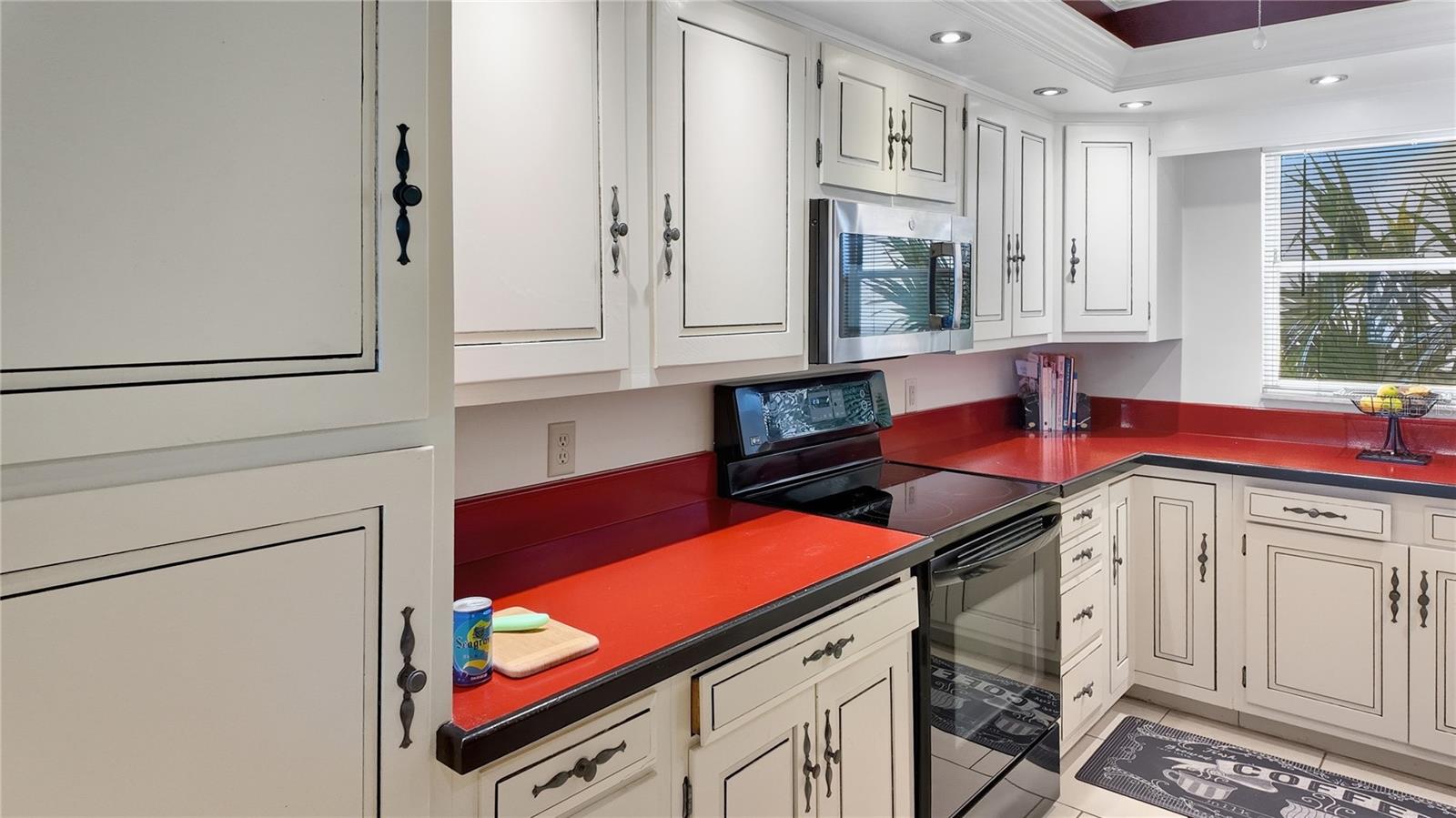 1355 S PORTOFINO DR #103