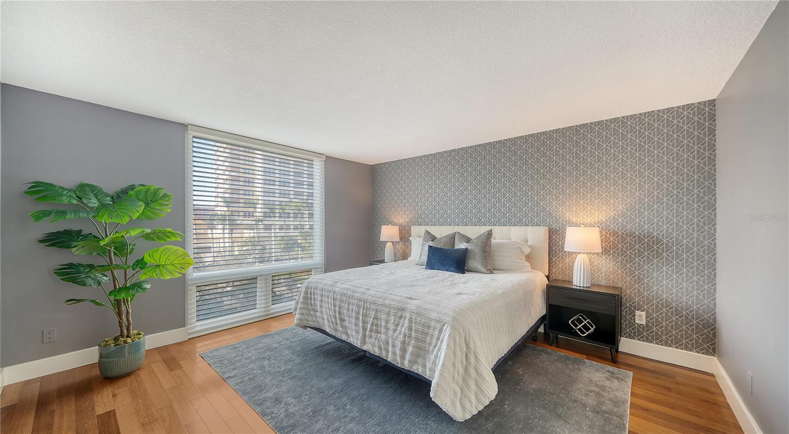 1111 N GULFSTREAM AVE #4E