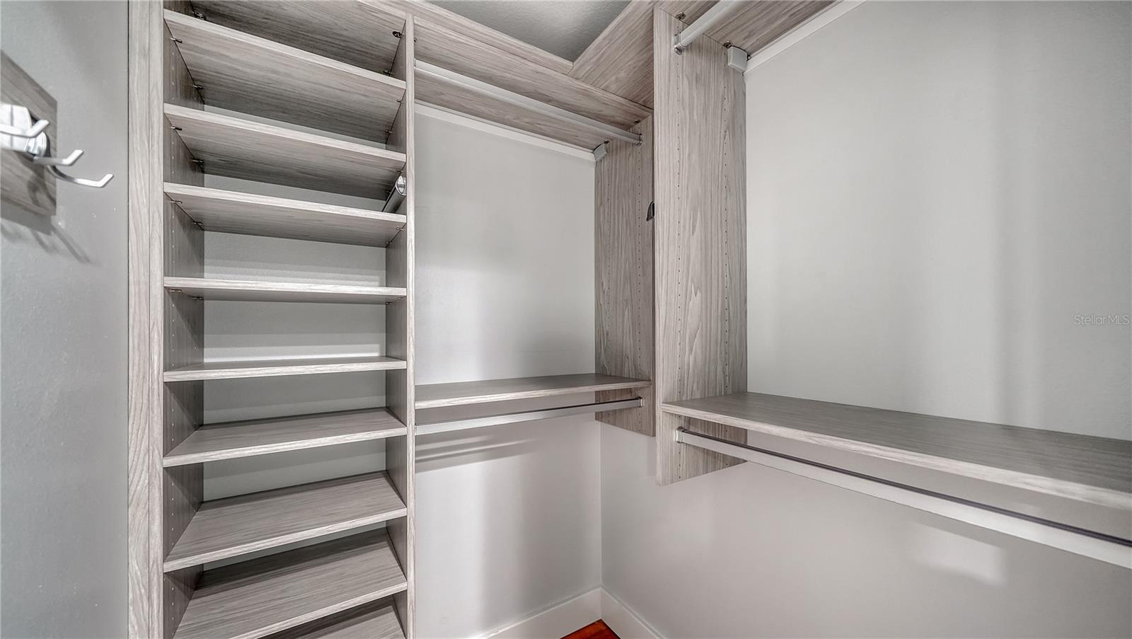 1111 N GULFSTREAM AVE #4E