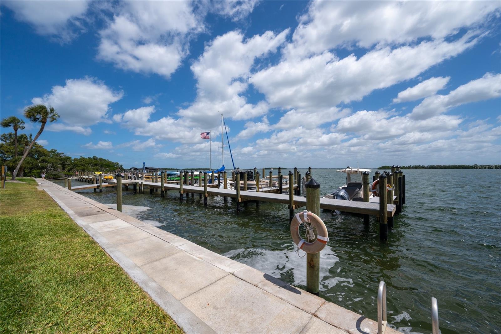 3804 GULF OF MEXICO DR #B305