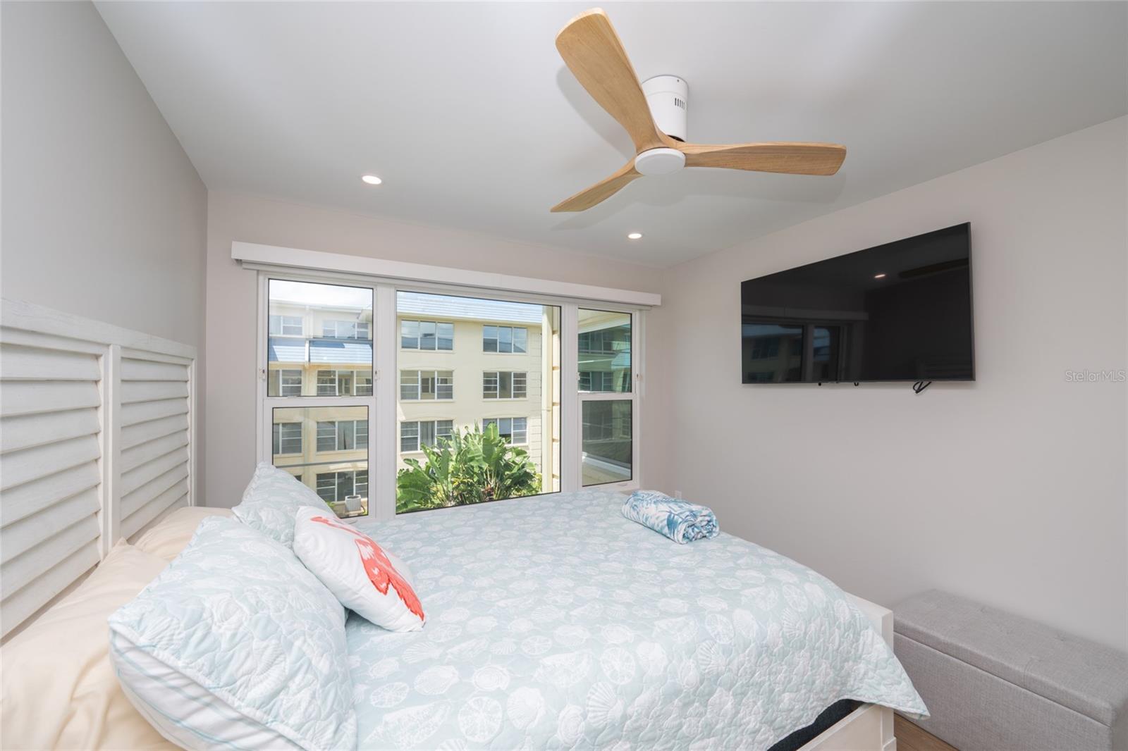 3804 GULF OF MEXICO DR #B305