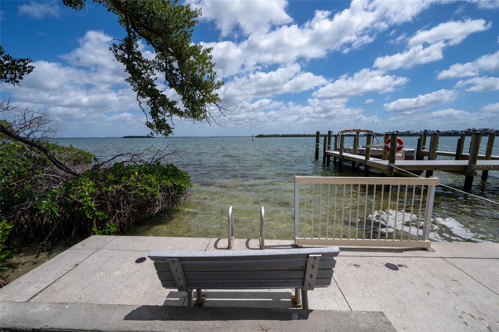 3804 GULF OF MEXICO DR #B305