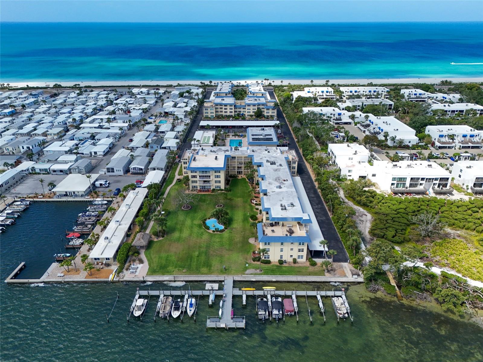 3804 GULF OF MEXICO DR #B305