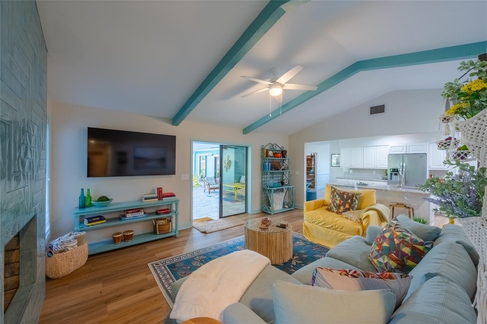 5005 CANTERBURY DR