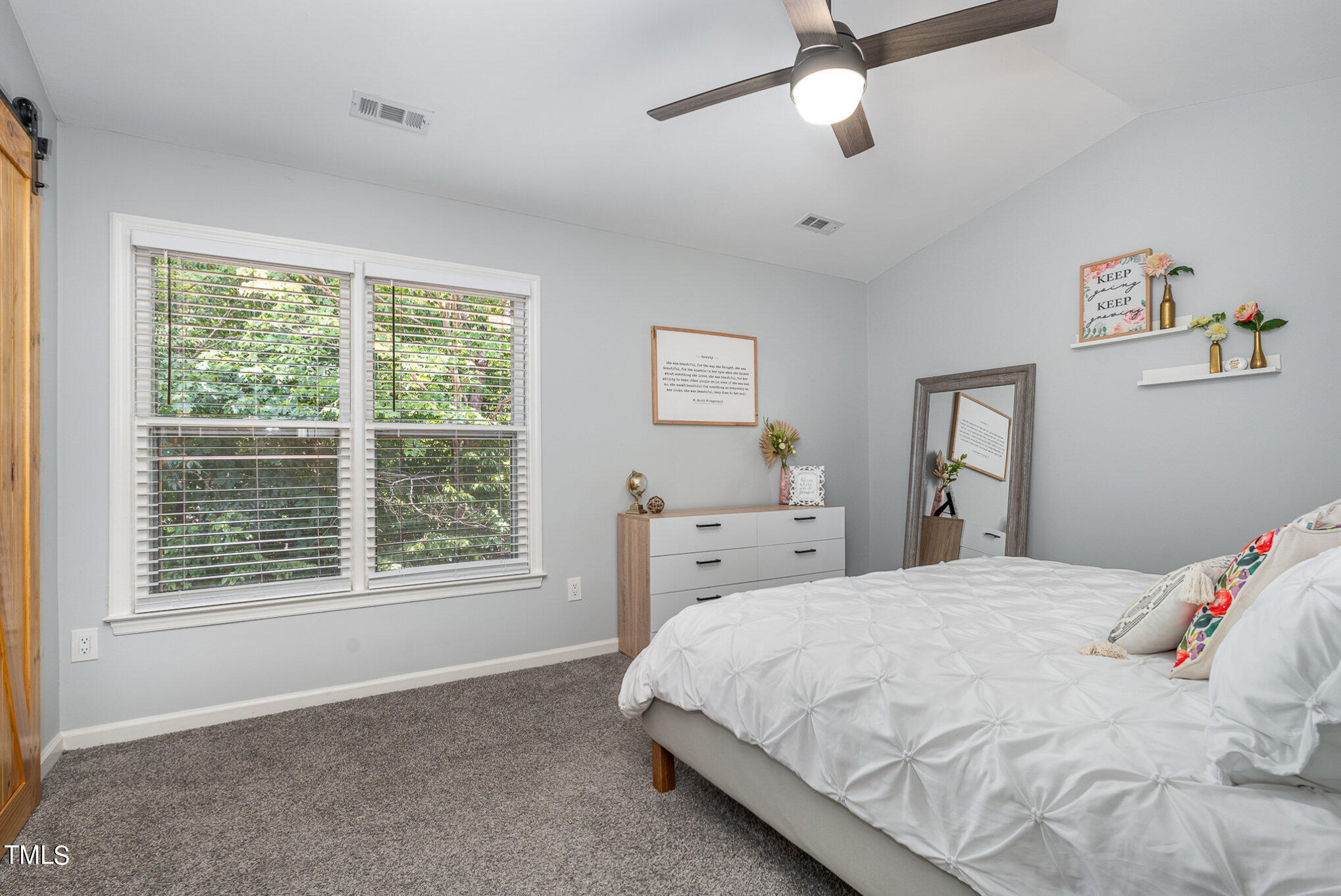 106 Weathersfield Drive