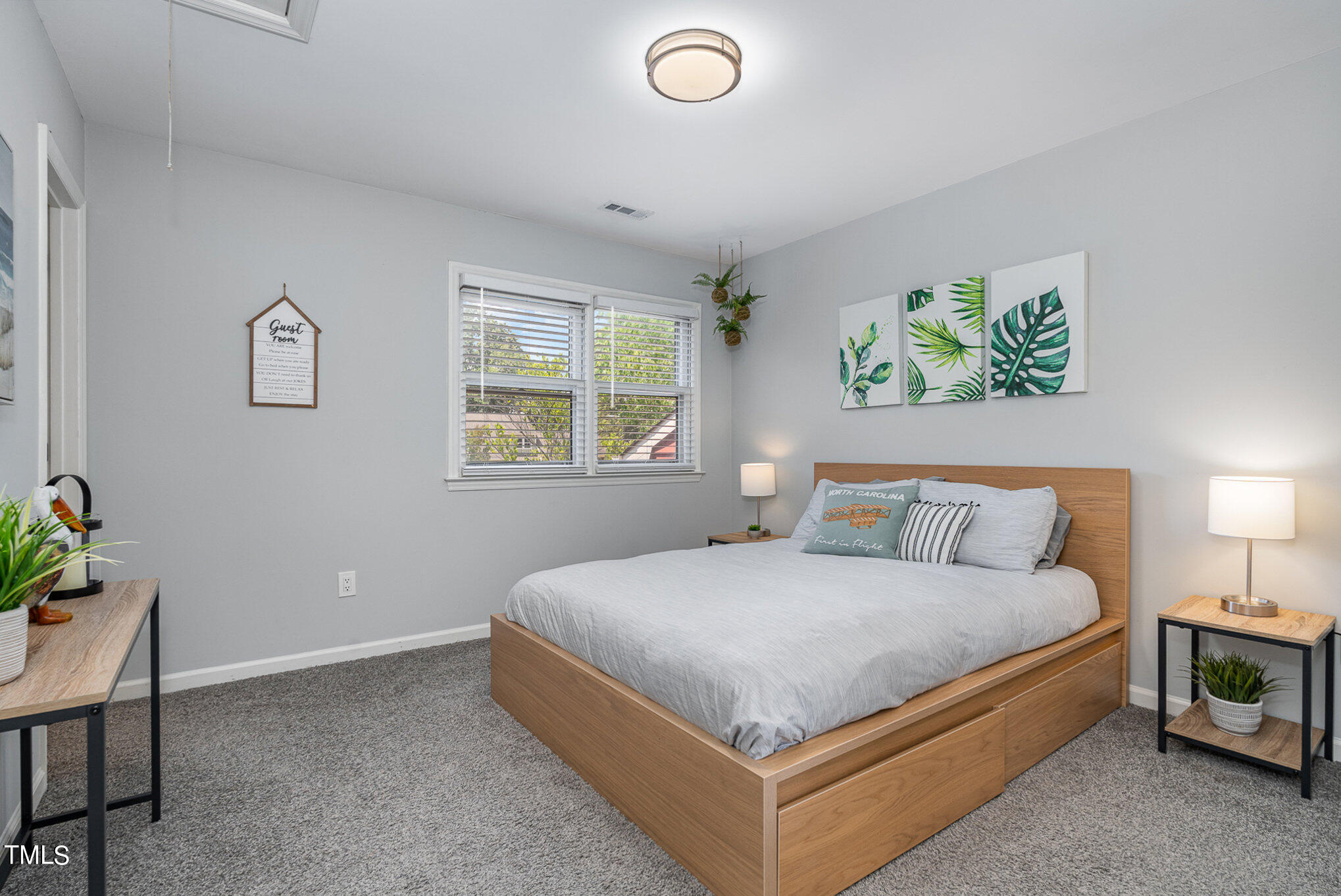 106 Weathersfield Drive