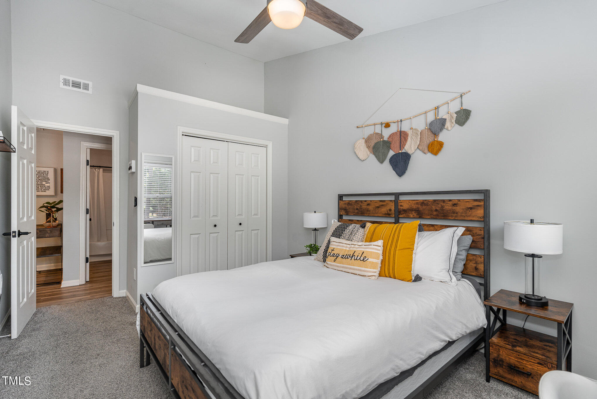 106 Weathersfield Drive