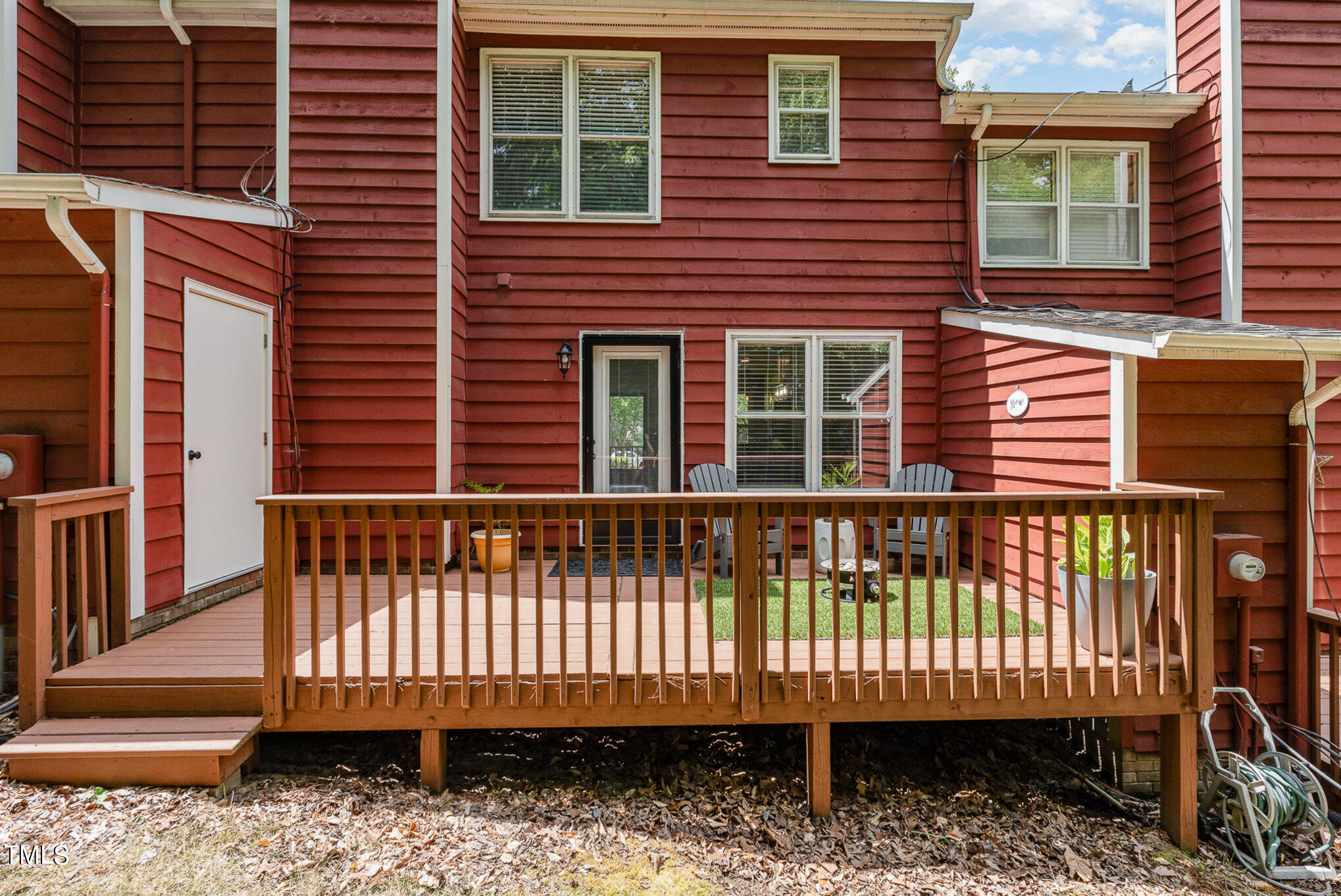 106 Weathersfield Drive