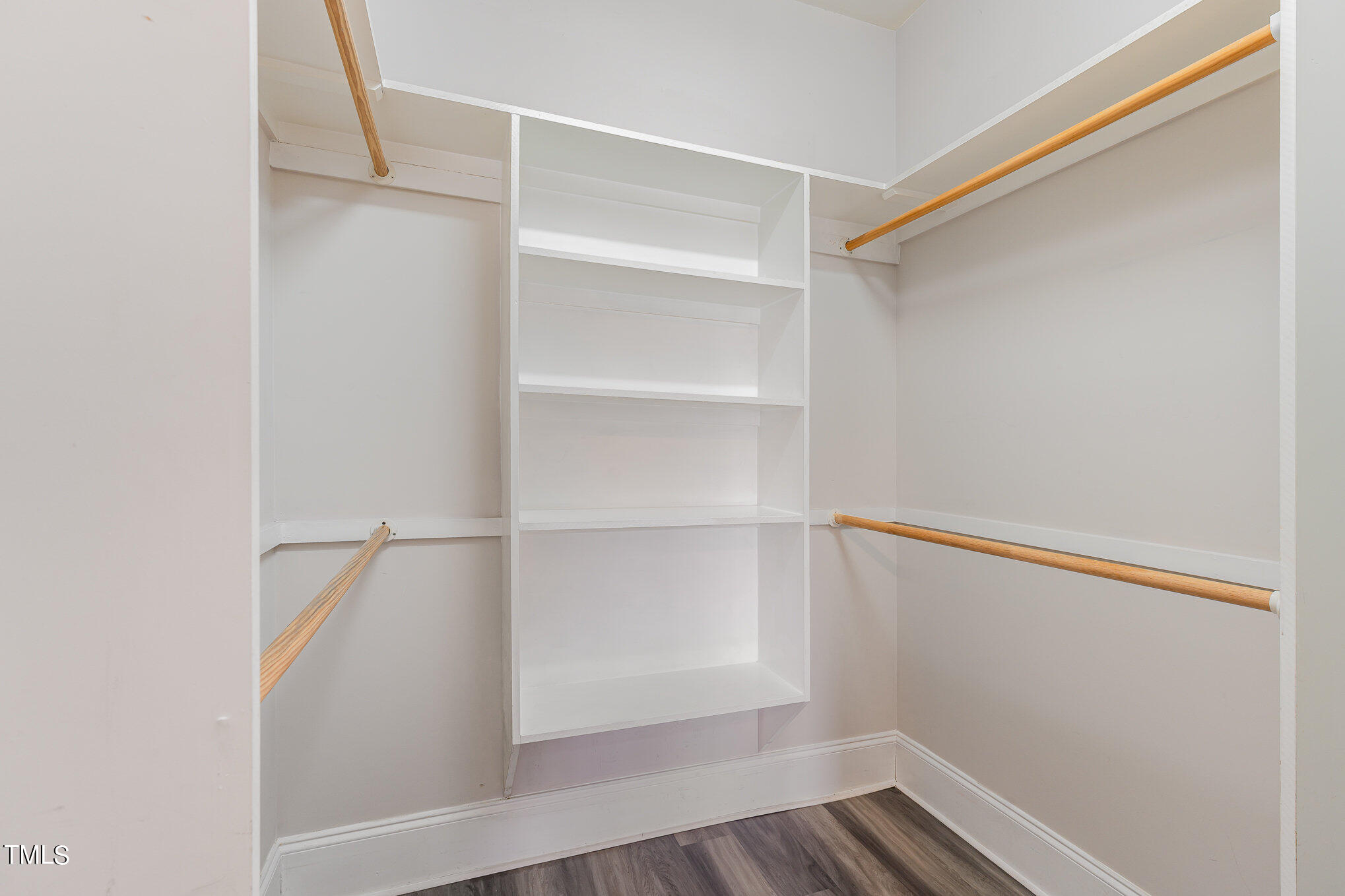 115 Windermere Drive # 403