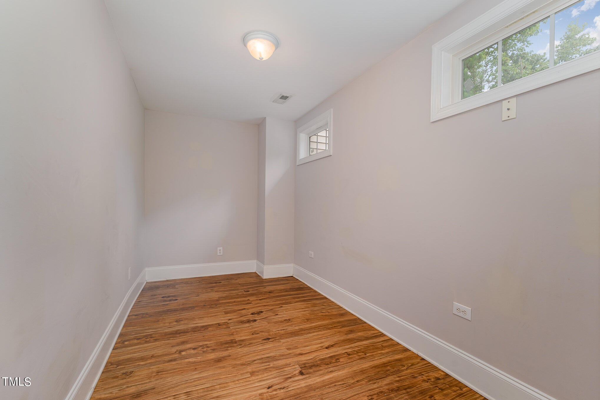 115 Windermere Drive # 403