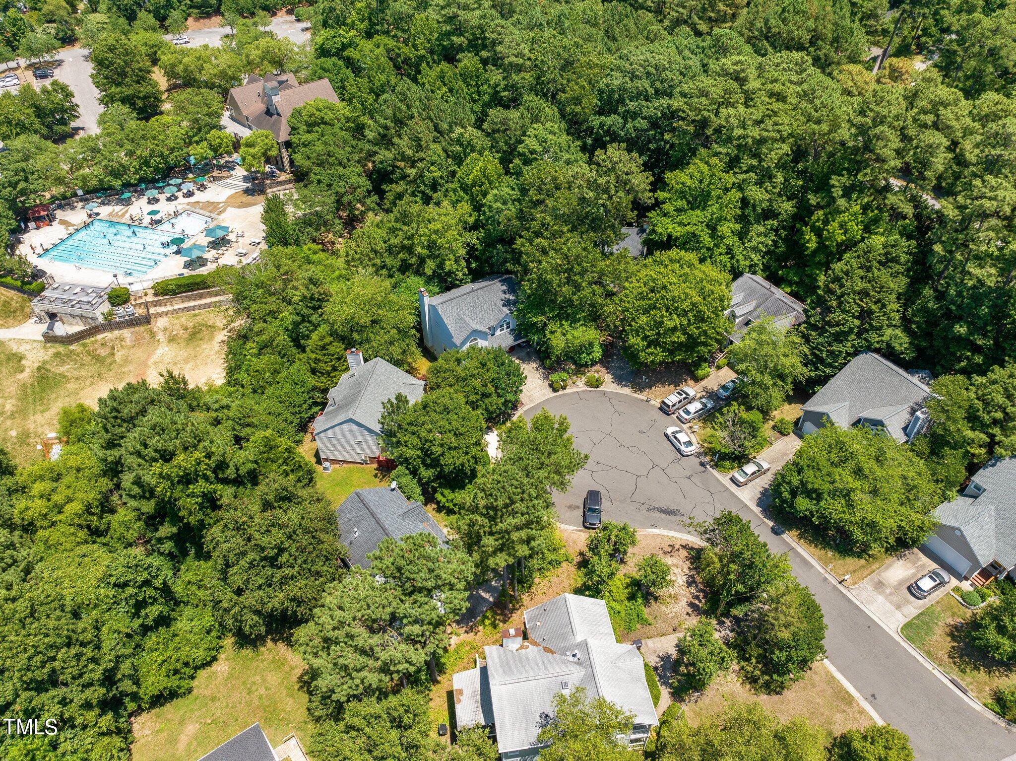 5002 Carolwood Lane
