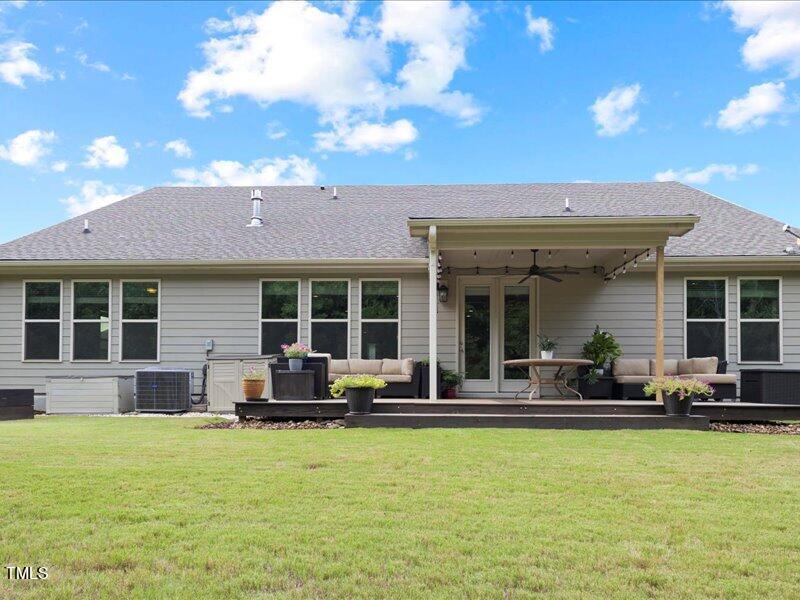 1814 Capstone Dr