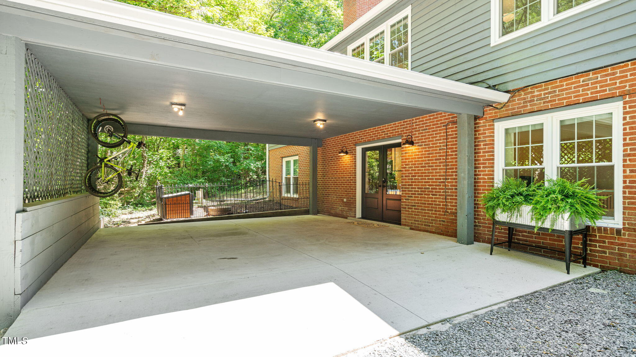 2818 Winningham Road