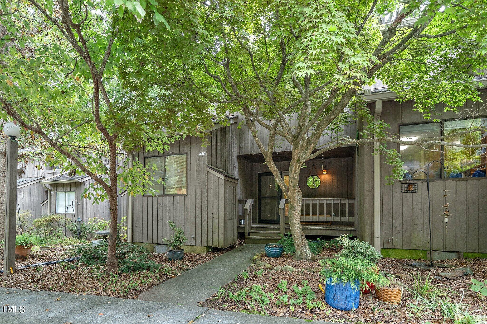 410 Fairoaks Circle