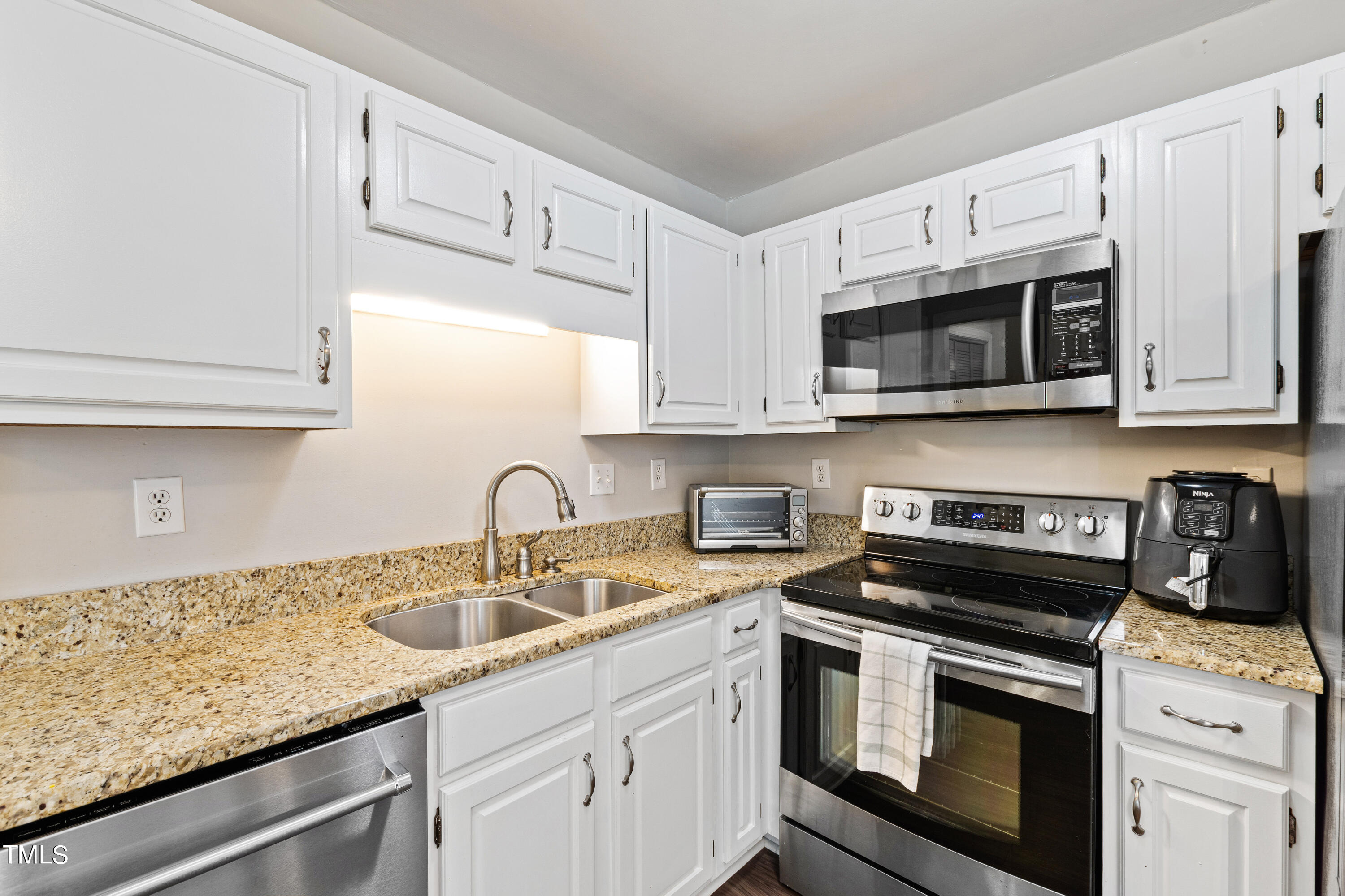 5408 Fairmead Circle