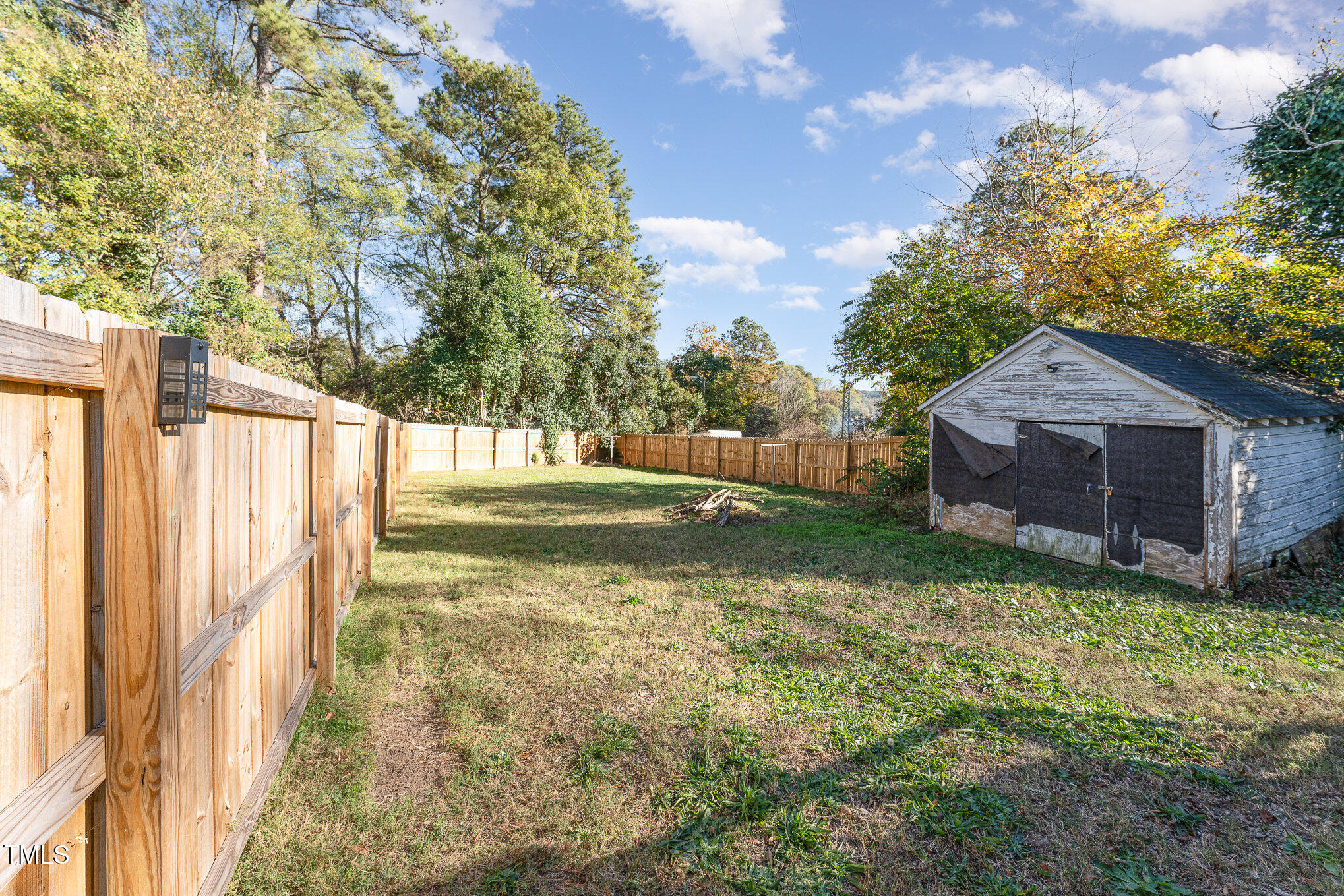 1114 N Guthrie Avenue
