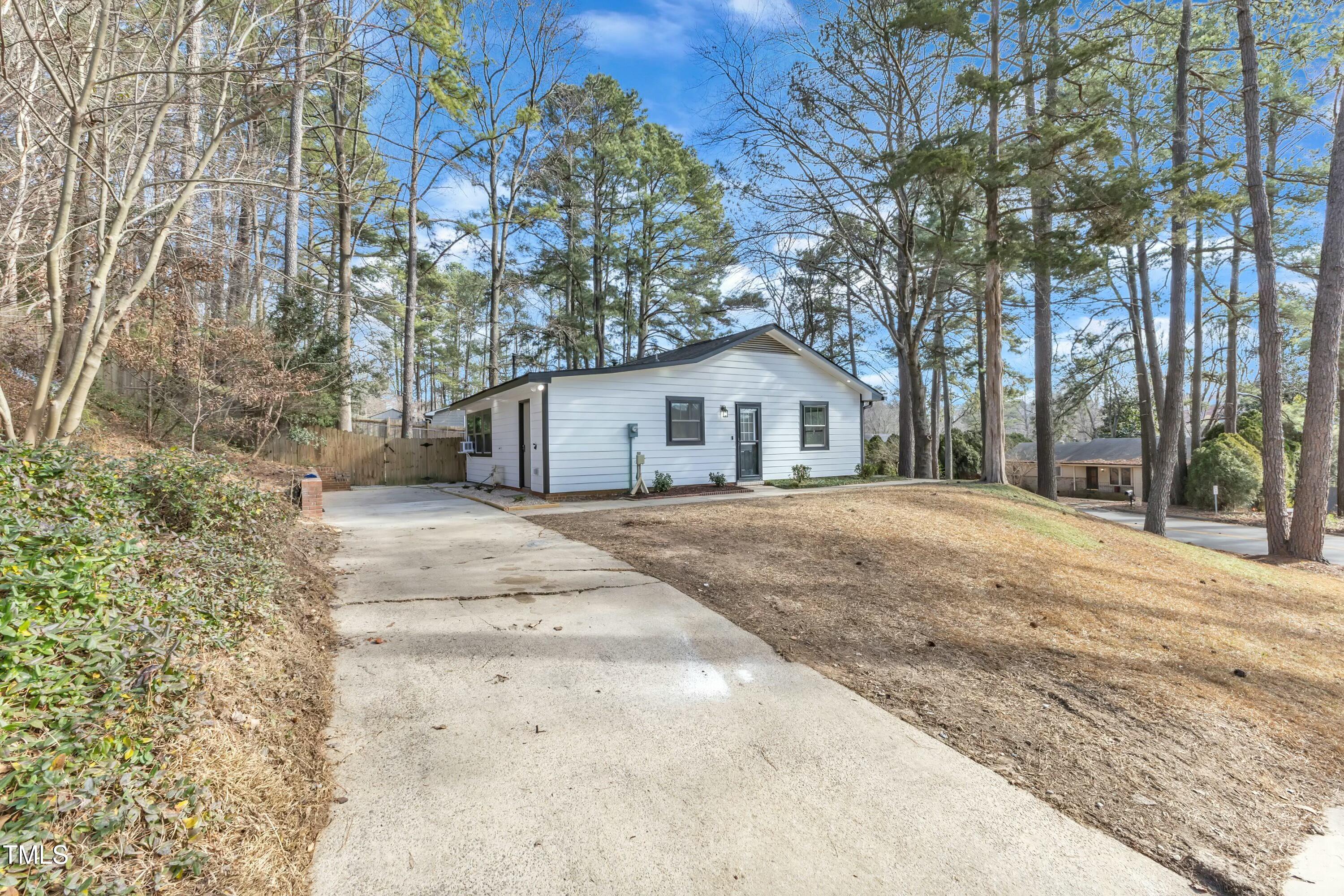 5808 Farm Gate Road