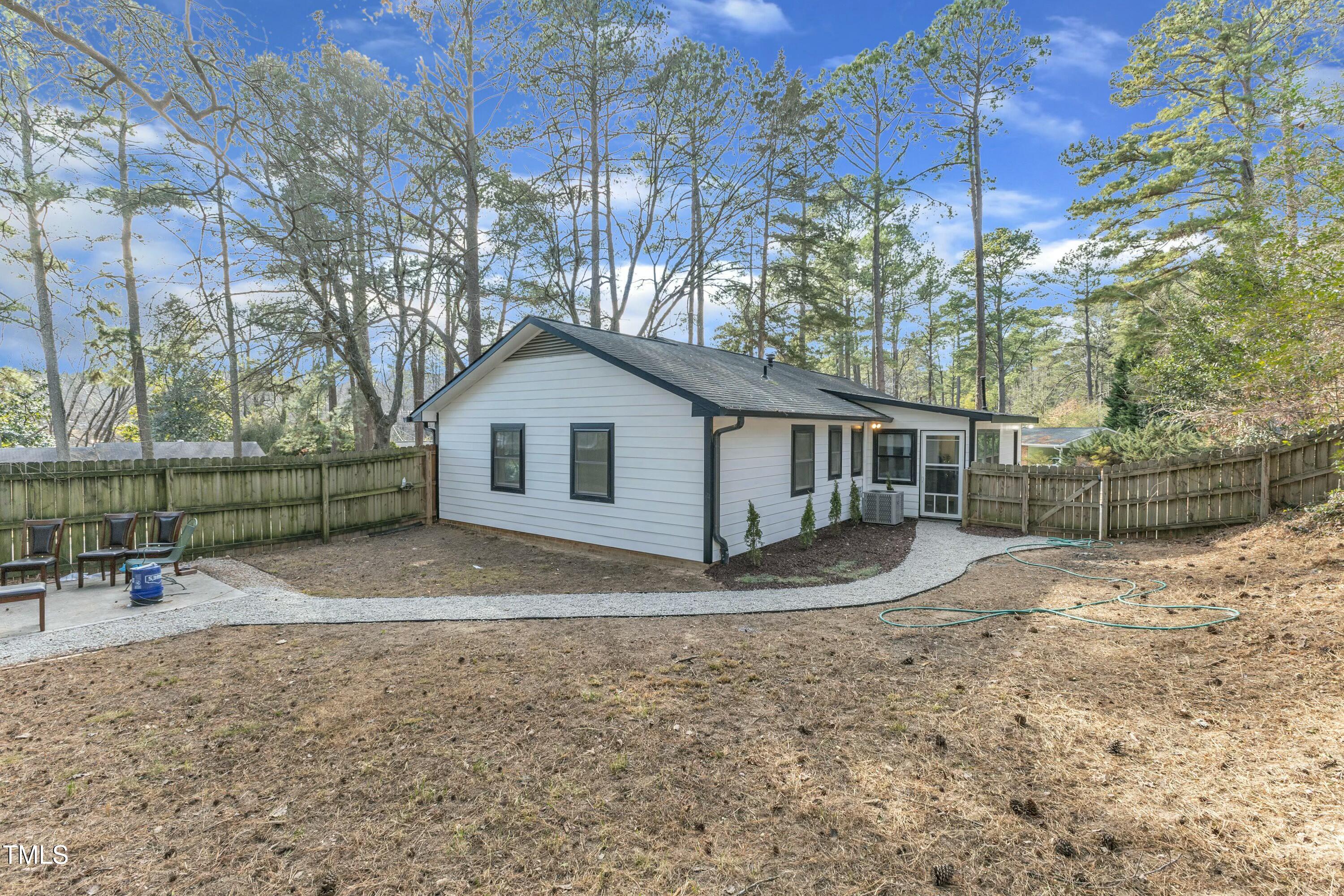 5808 Farm Gate Road